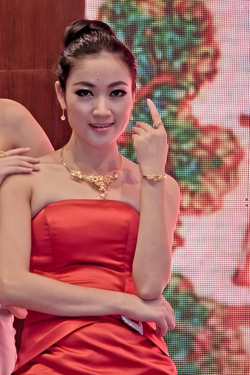 污污的视频软件app下载二维码与入口